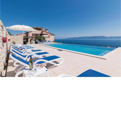 Nice Apartment In Labin With Wifi