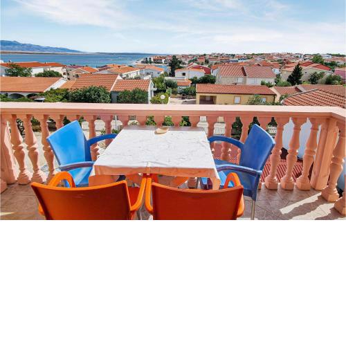 1 Bedroom Awesome Apartment In Vir