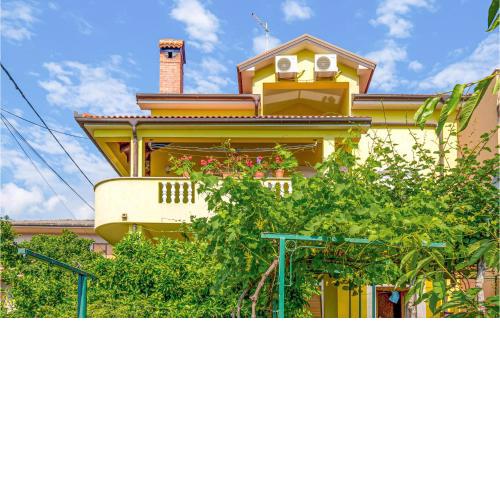 1 Bedroom Lovely Apartment In Opatija