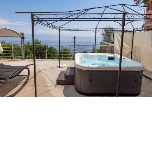 1 Bedroom Nice Apartment In Moscenicka Draga