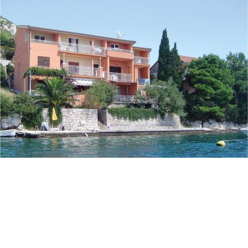 1 Bedroom Stunning Apartment In Klek