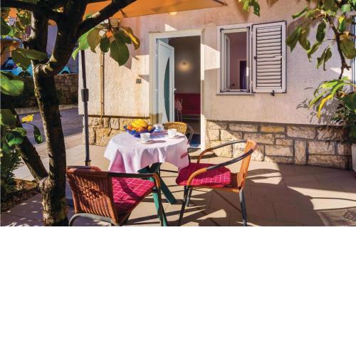 1 Bedroom Stunning Apartment In Opatija