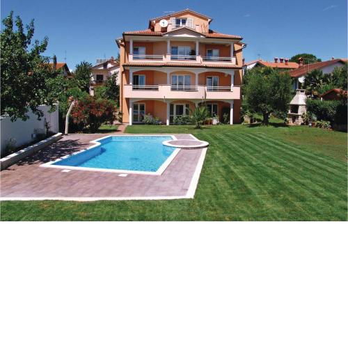 2 Bedroom Amazing Apartment In Novigrad