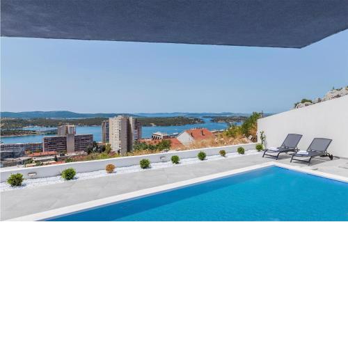 2 Bedroom Amazing Home In Sibenik