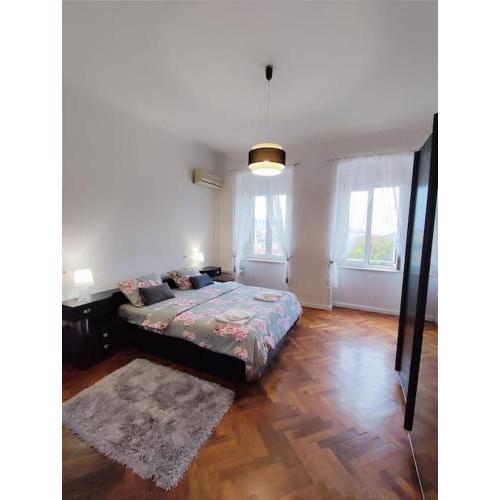 2 bedroom apartment in the city