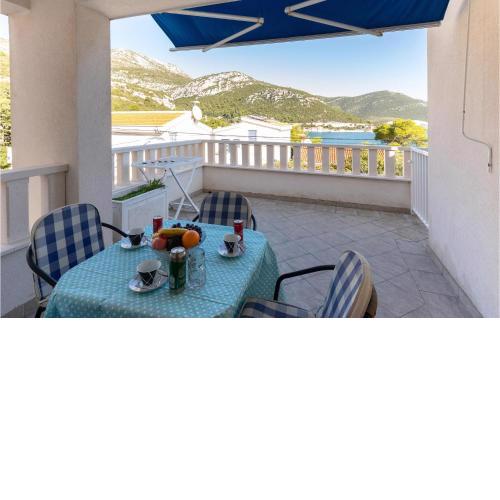 2 Bedroom Awesome Apartment In Klek