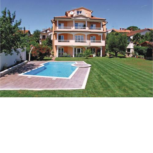2 Bedroom Awesome Apartment In Novigrad