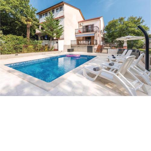 2 Bedroom Beautiful Home In Malinska