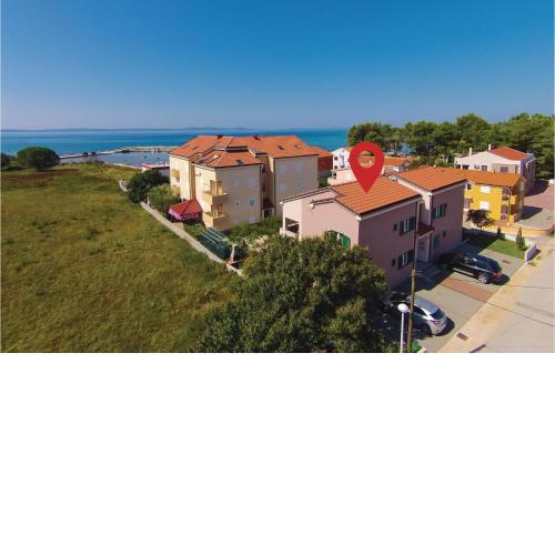 2 Bedroom Gorgeous Apartment In Privlaka