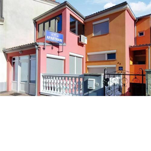 2 Bedroom Pet Friendly Apartment In Pula