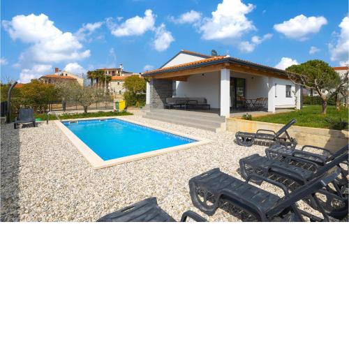 3 Bedroom Awesome Home In Novigrad