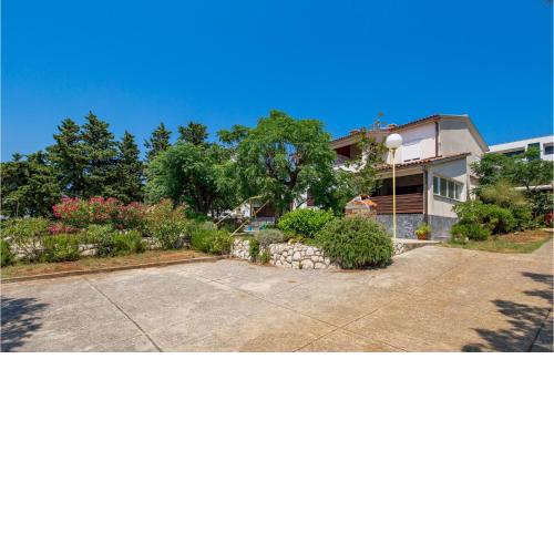 3 Bedroom Gorgeous Home In Barbat Na Rabu