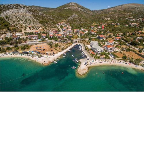 3 Bedroom Nice Home In Seget Vranjica
