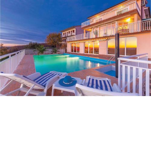 5 Bedroom Gorgeous Home In Jadranovo