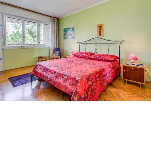 A quiet apartment with balcony in Split