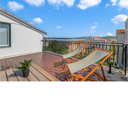 Amazing Apartment In Murter With Wifi