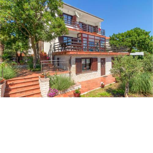Amazing Apartment In Novi Vinodolski
