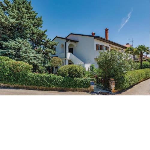 Amazing Apartment In Novigrad With Wifi