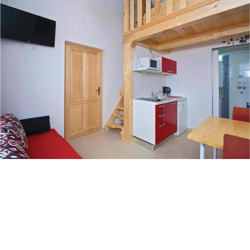 Amazing Apartment In Pula With Kitchen