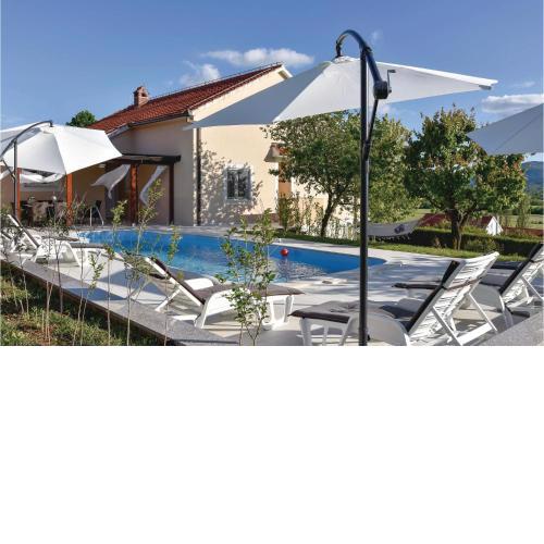 Amazing Home In Bajagic With Wifi