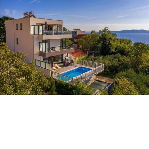 Amazing Home In Brela With Heated Swimming Pool