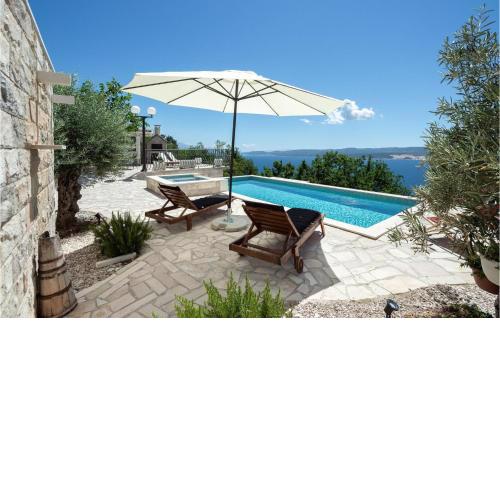 Amazing Home In Celina With House Sea View