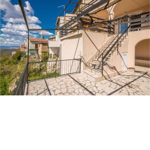 Amazing Home In Dobrinj With Wifi