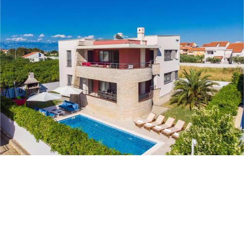 Amazing Home In Zaton With Heated Swimming Pool