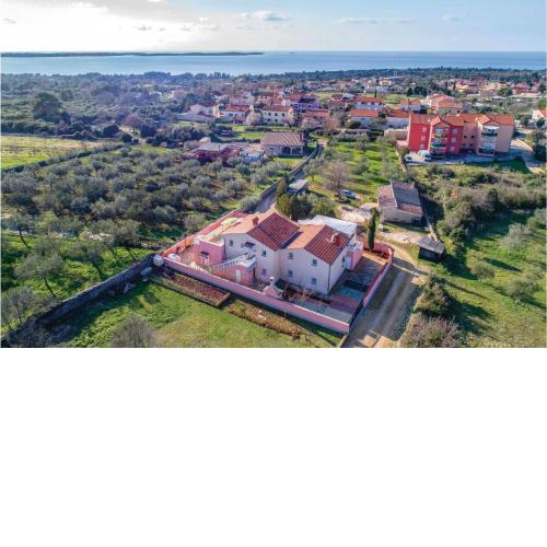 Amazing Studio In Fazana With Wifi