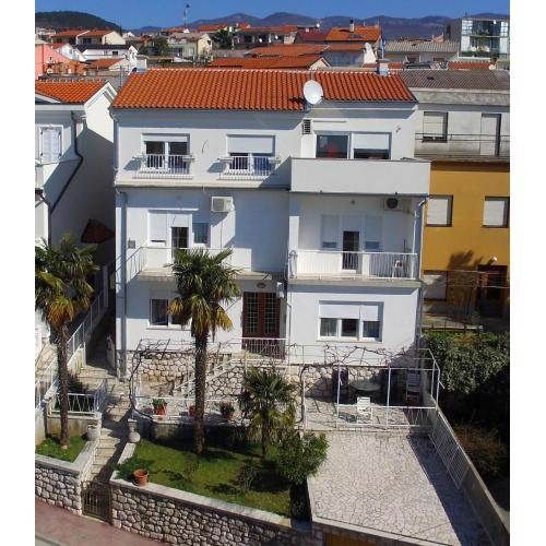 Apartman Lara