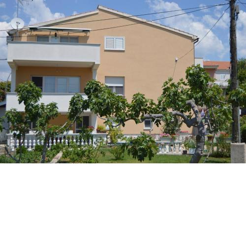 Apartman Latin 1