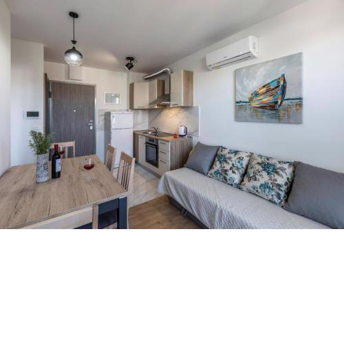 Apartman Lukiana***