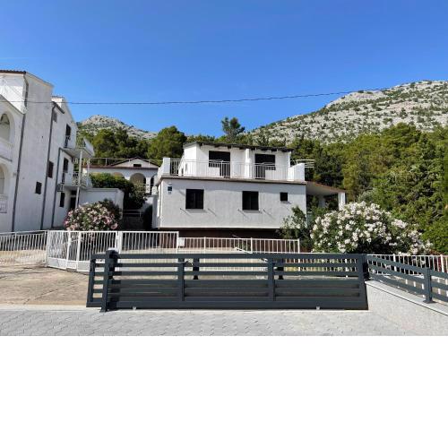 Apartmani Fićurin Starigrad Paklenica