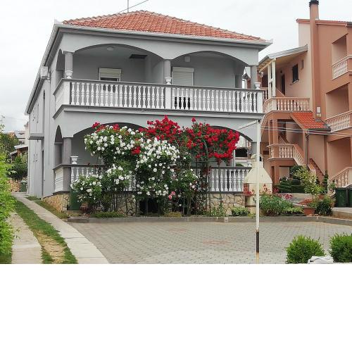 Apartmani kod Rade