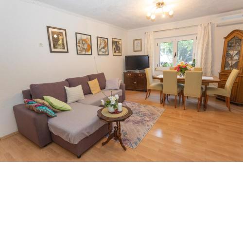 Apartment A&A Makarska