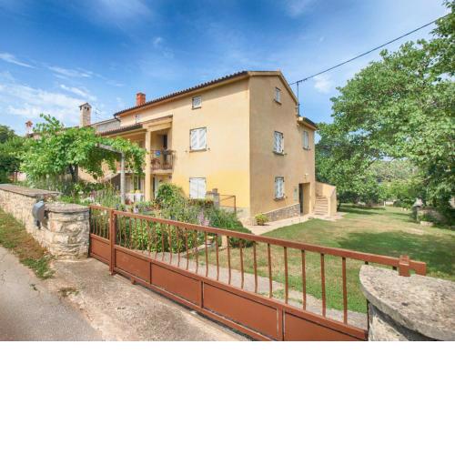 Apartment Ada 1546