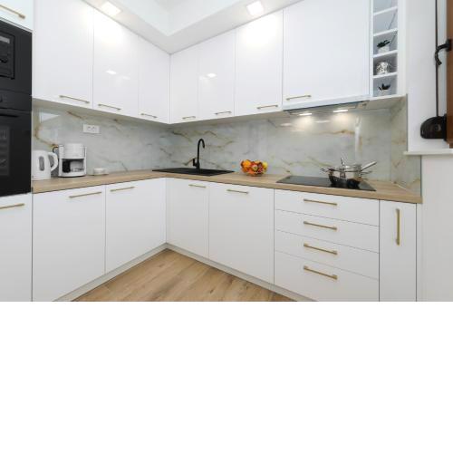 Apartment and room Mare