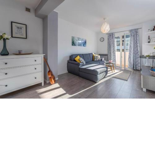 Apartment Bella with Balcony