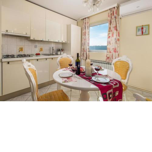 Apartment Beverly