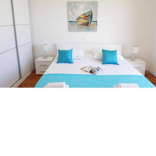 Apartment for 2 with amazing sea view
