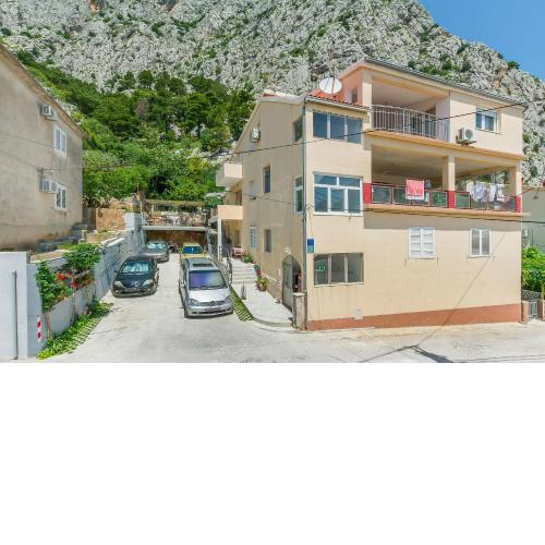 Apartment Goge