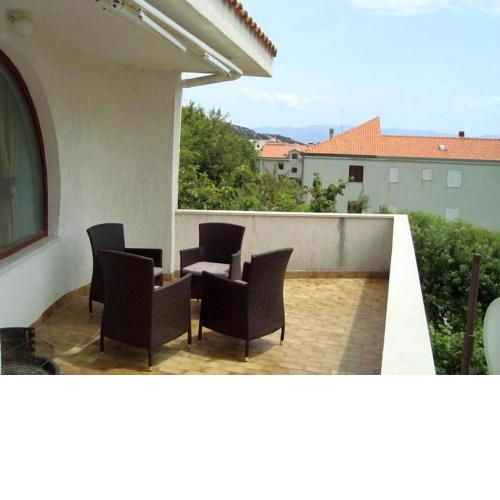 Apartment in Baska with sea view, terrace, air conditioning,WiFi 3320-2