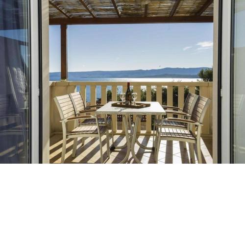 Apartment in Bol with sea view, terrace, air conditioning, WiFi 5121-5