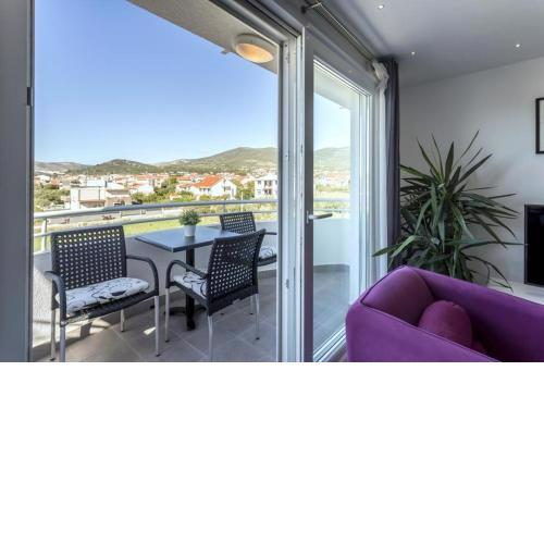 Apartment in Kastel Novi with balcony, air conditioning, W-LAN, washing machine 5105-1