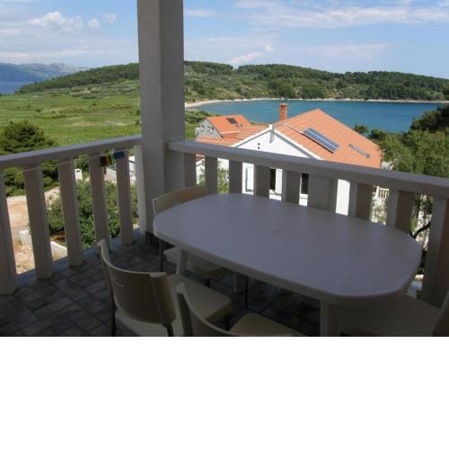Apartment in Lumbarda with sea views, terrace, air conditioning, WiFi 3632-1