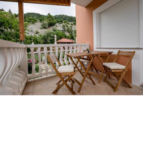 Apartment in Mundanije with Seaview, Terrace, Air condition, WIFI (3748-4)