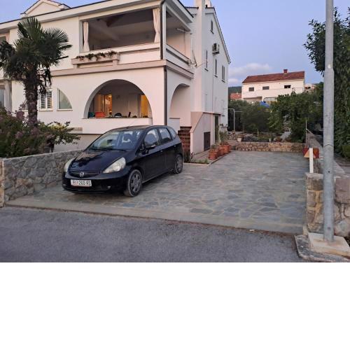 Apartment in Punat with Terrace, Air conditioning, Wifi, Washing machine (3829-3)