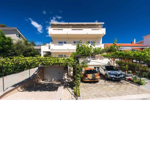 Apartment in Punat/Insel Krk 13400