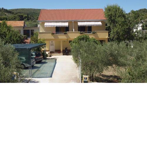 Apartment in Slatine with sea view, balcony, air conditioning, Wi-Fi (4784-2)