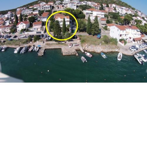 Apartment in Tisno with sea view, balcony, air conditioning, WiFi (4874-3)